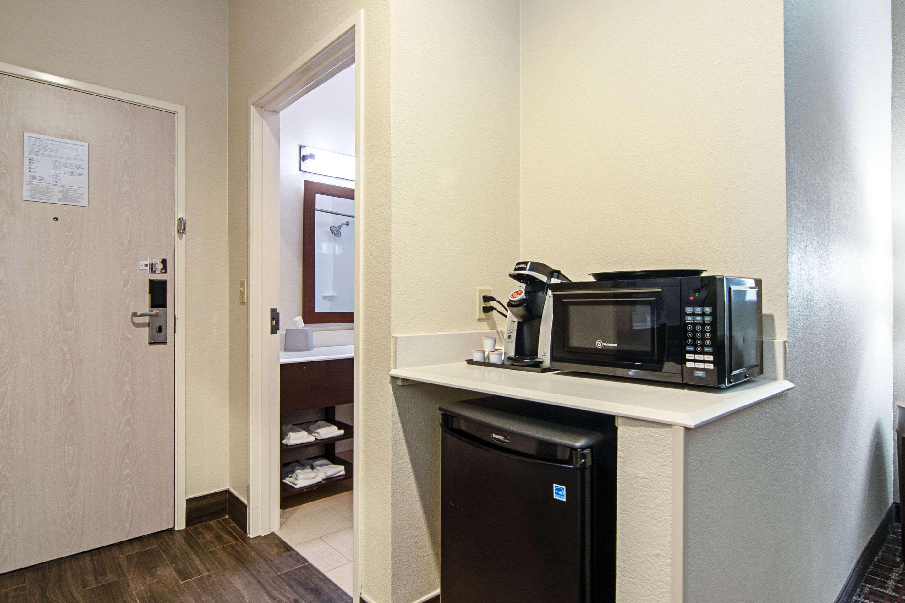 Comfort Suites Nw Dallas Near Love Field מראה חיצוני תמונה