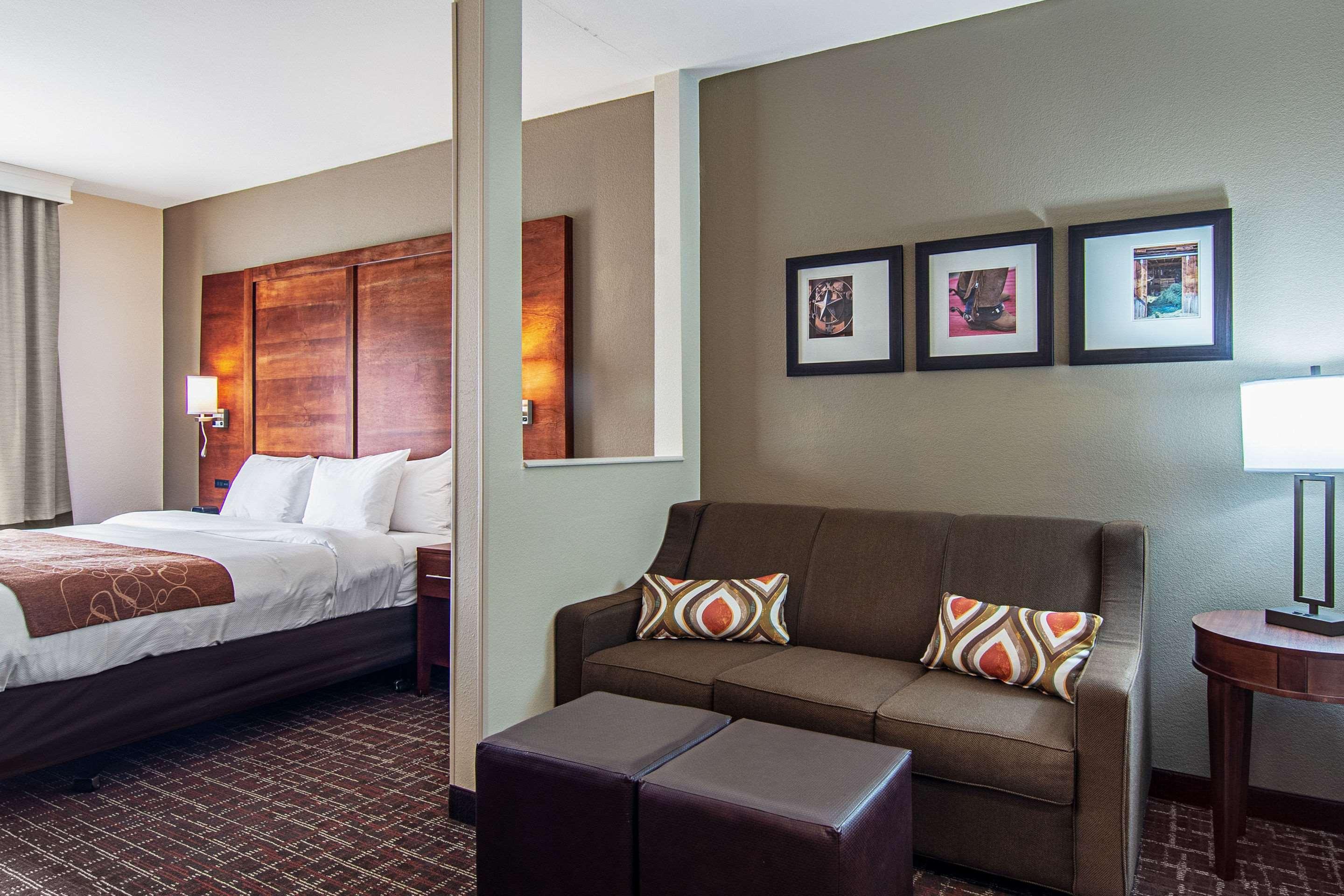 Comfort Suites Nw Dallas Near Love Field מראה חיצוני תמונה