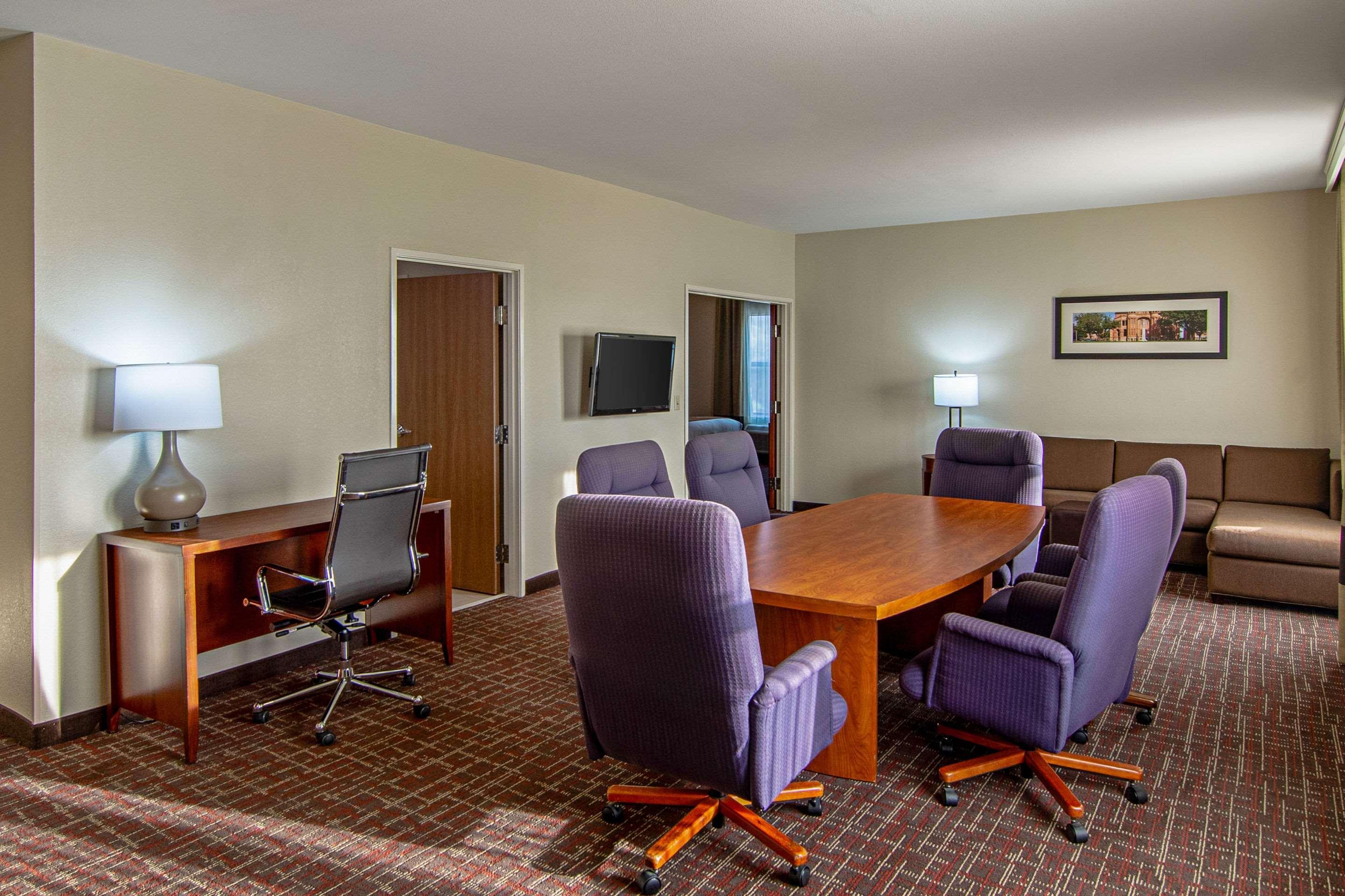 Comfort Suites Nw Dallas Near Love Field מראה חיצוני תמונה
