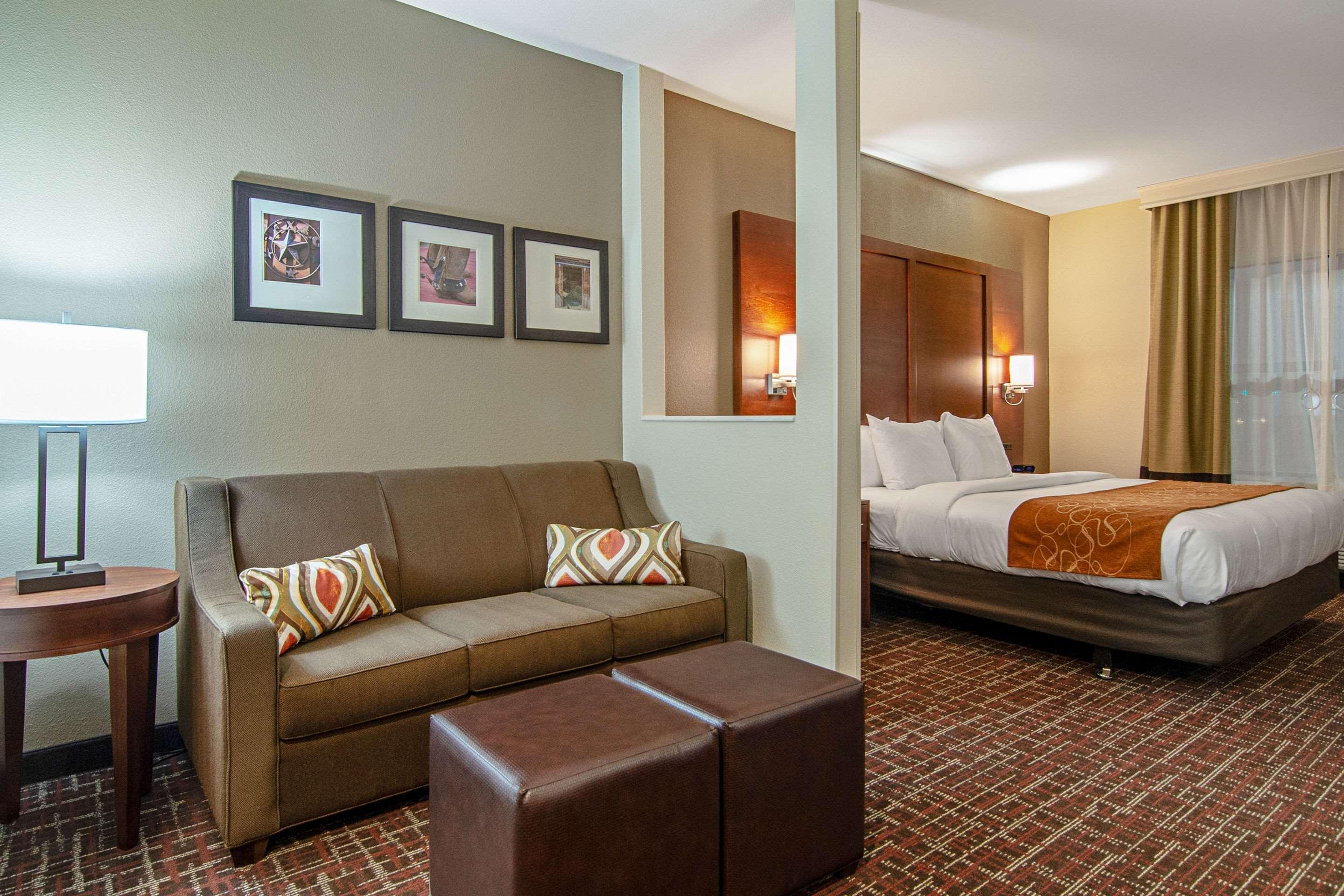 Comfort Suites Nw Dallas Near Love Field מראה חיצוני תמונה
