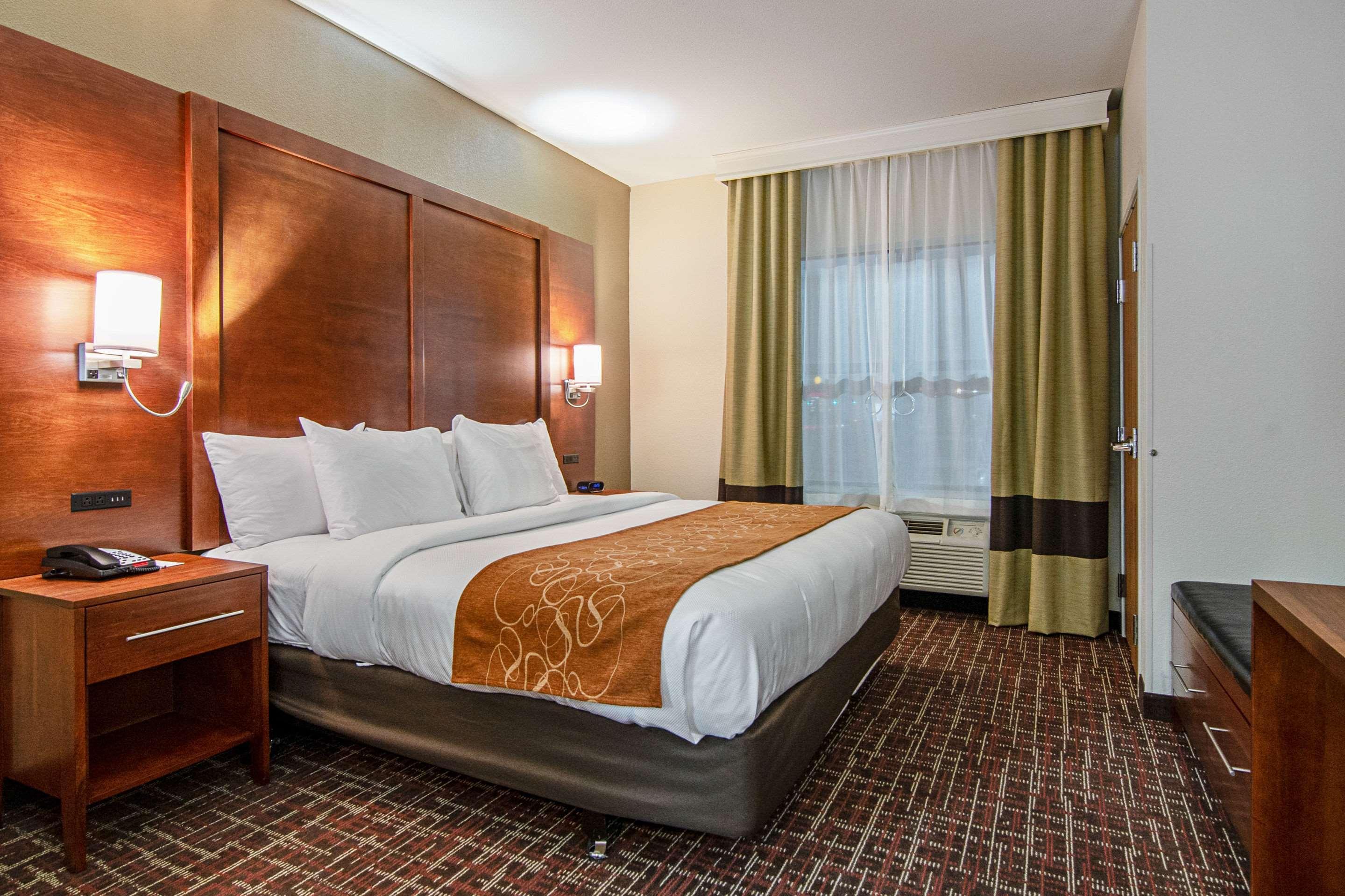 Comfort Suites Nw Dallas Near Love Field מראה חיצוני תמונה